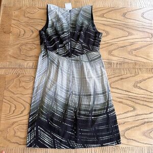 NWT! CALVIN KLEIN Knee Length Dress Size 8 Gray Black